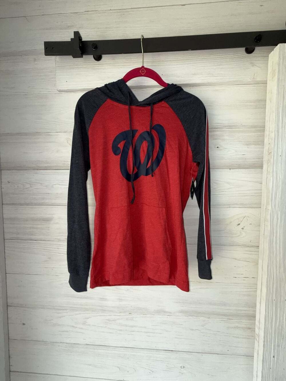 NWT Campus Lifestyle Washington Nationals MLB Raglan Pullover Hoodie (b2-1)